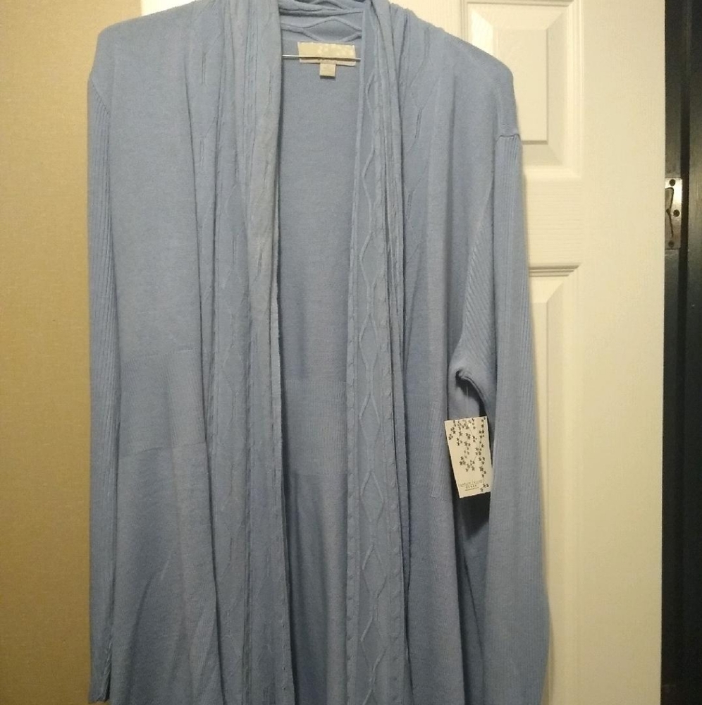 NWT Carolyn Taylor Cardigan